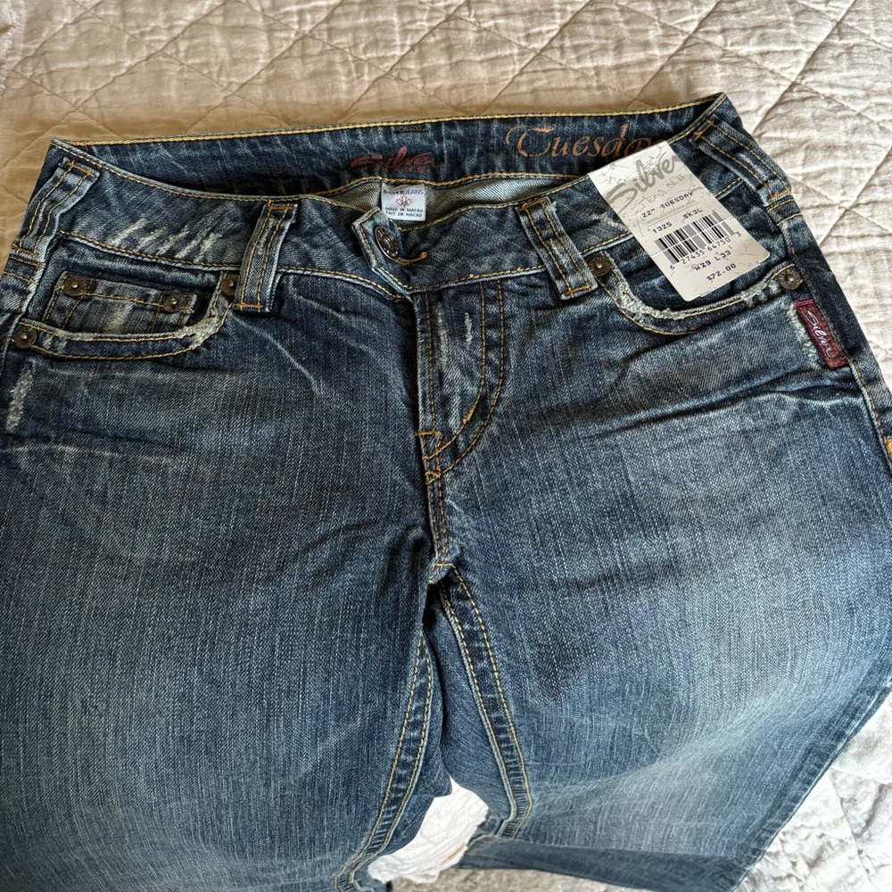 Silver Jeans 22” Tuesday, 29/33 NWT, Vintage